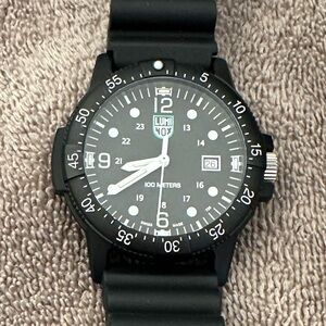 Mens Luminox Sea Bass - NWOT